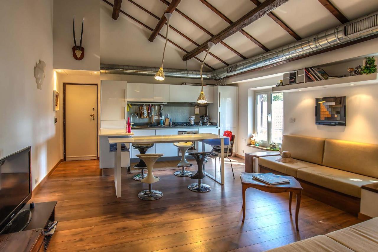 Trastevere Romantic House ภายนอก รูปภาพ